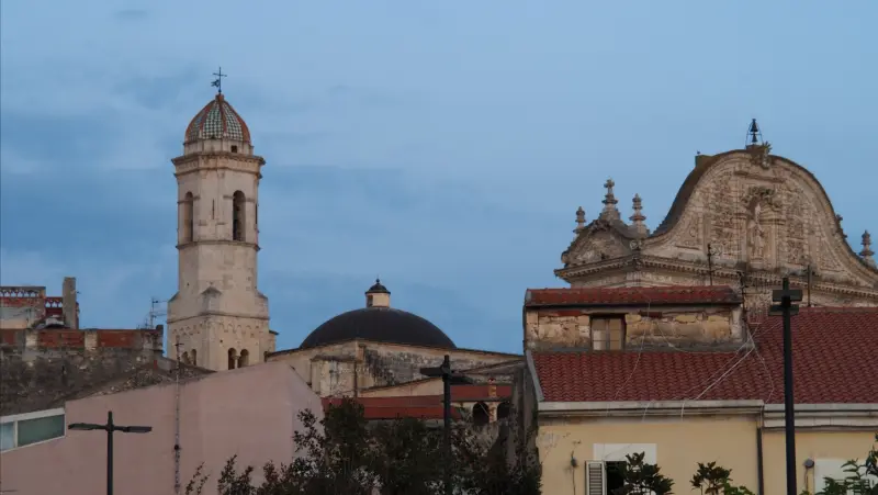 Sardinia, Arriving Sassari